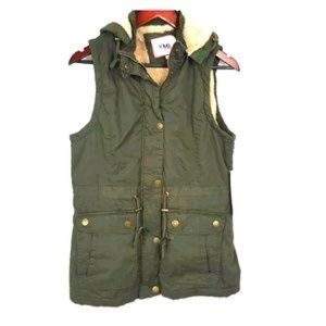Army green sleeveless jacket w/ detachable hood